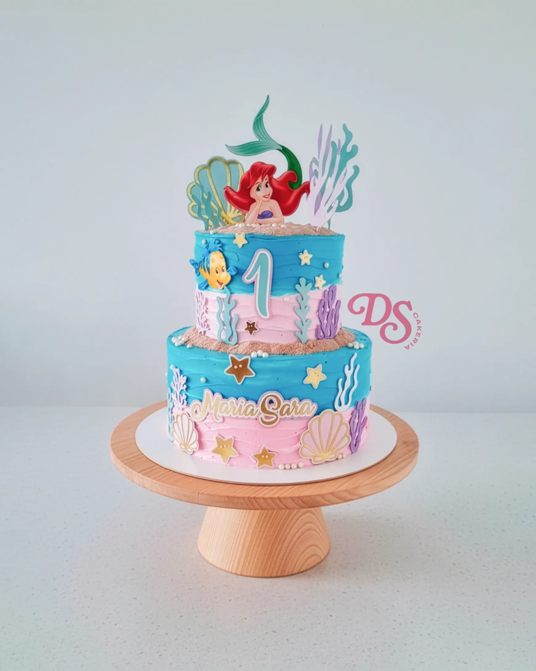 Bolo de dois andares da Pequena Sereia, azul e rosa